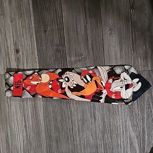 Nfl 1993 silk tie daffy duck bugs bunny Taz devil yosemite sam looney tunes